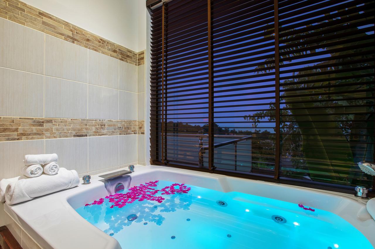 Sunny Banks - Modern Sea View 4 Bed Pool Villa Maret Exterior foto