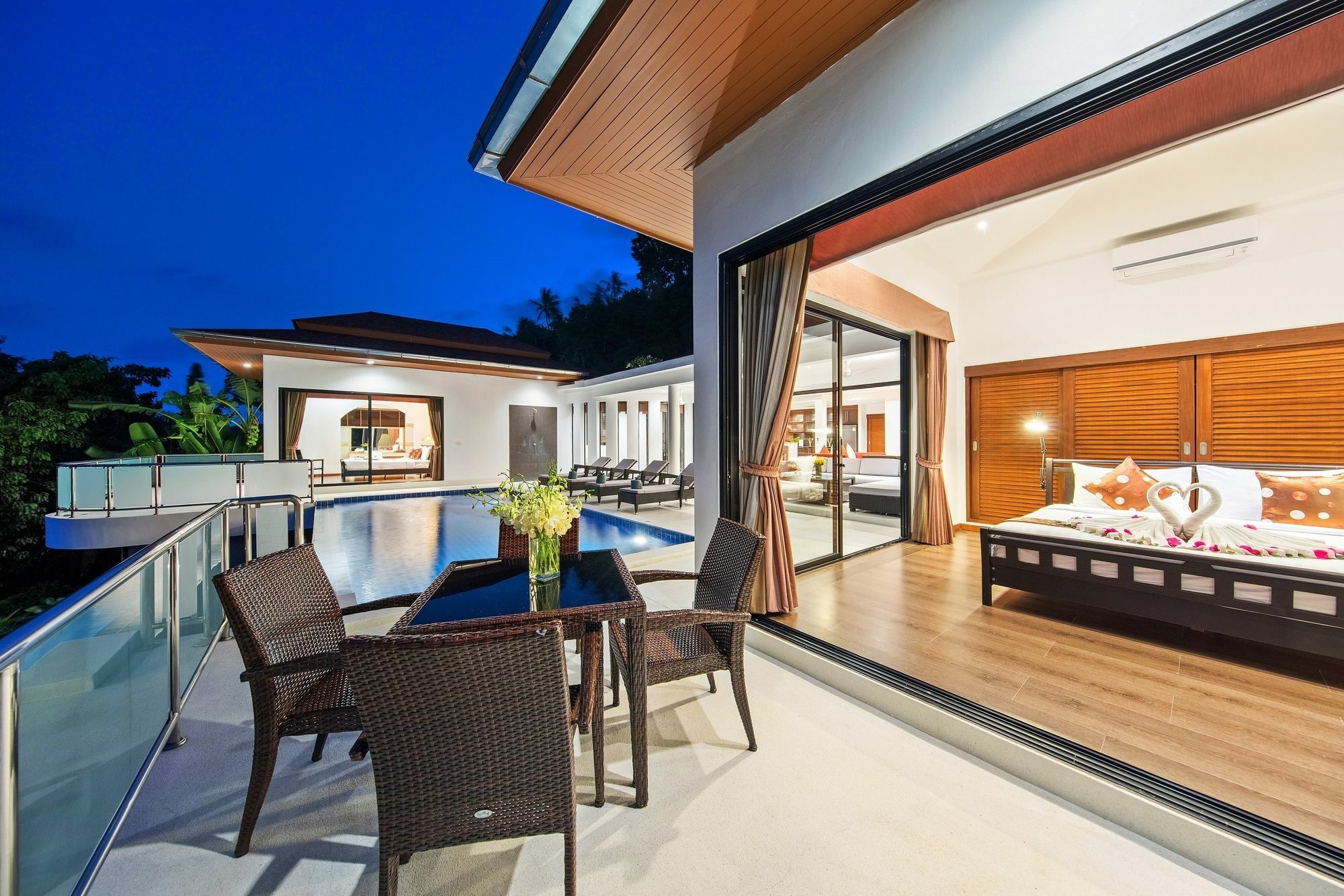Sunny Banks - Modern Sea View 4 Bed Pool Villa Maret Exterior foto